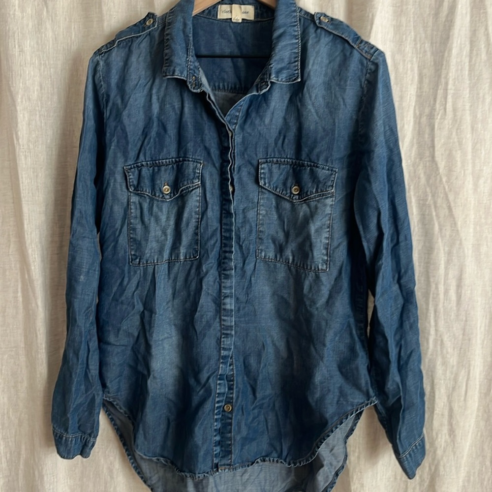 Cloth & Stone Chambray Button Down Shirt